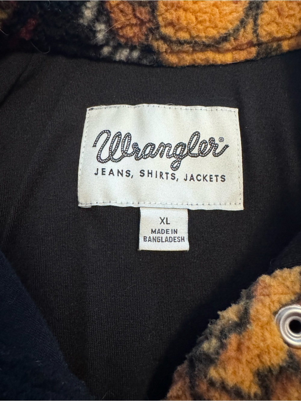 Wrangler Pull Over Sherpa Black, Mustard & Rose Accents - Picture 4 of 4